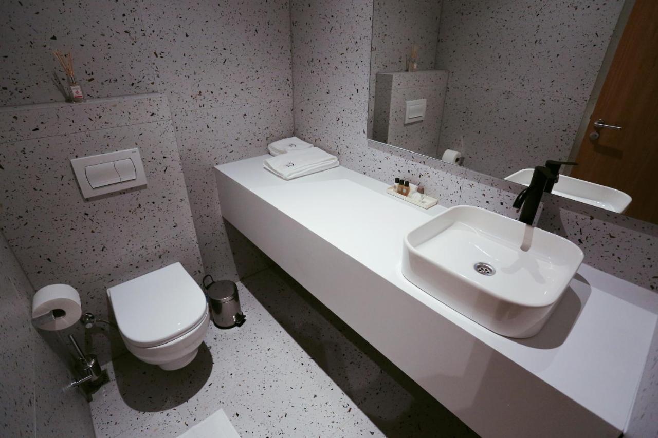 Hotel 12 Gjakova Dış mekan fotoğraf