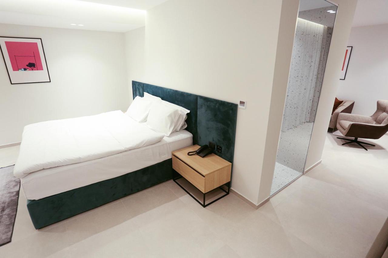 Hotel 12 Gjakova Dış mekan fotoğraf